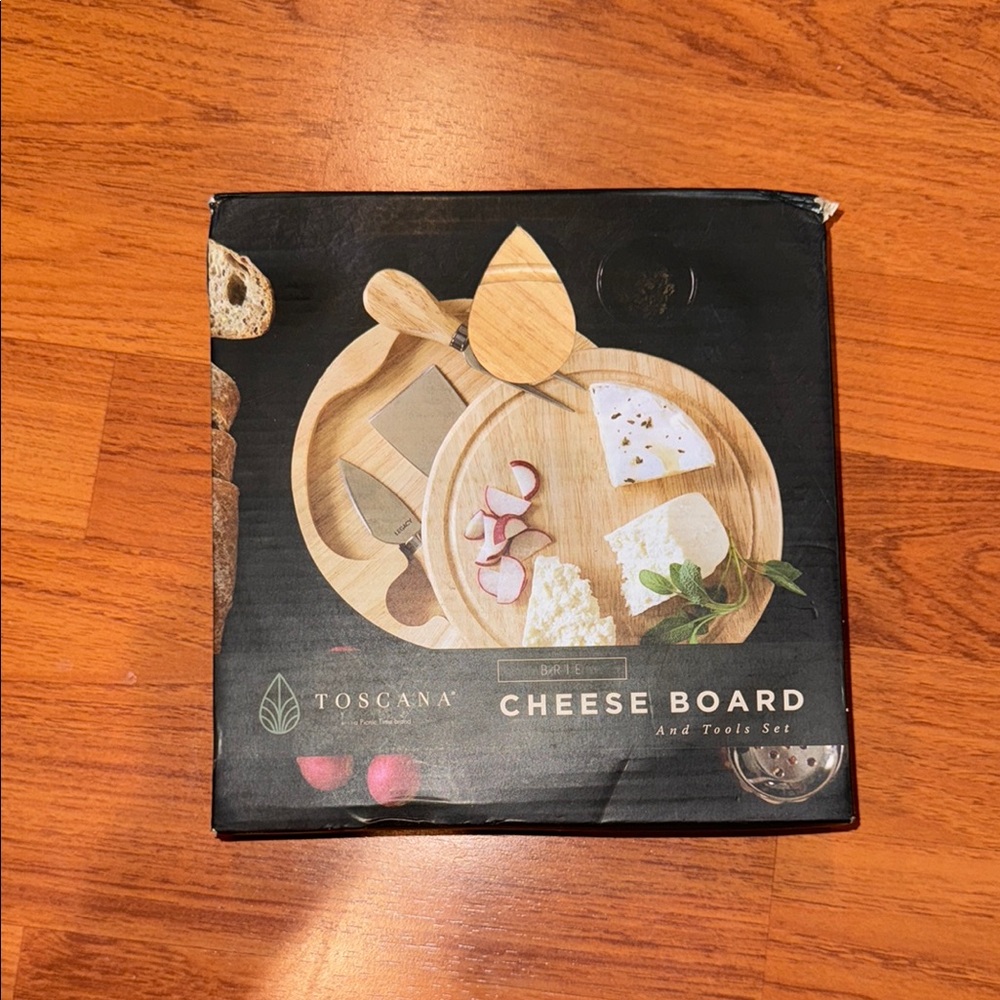 Natural Wood Cheese Board and Tools Set